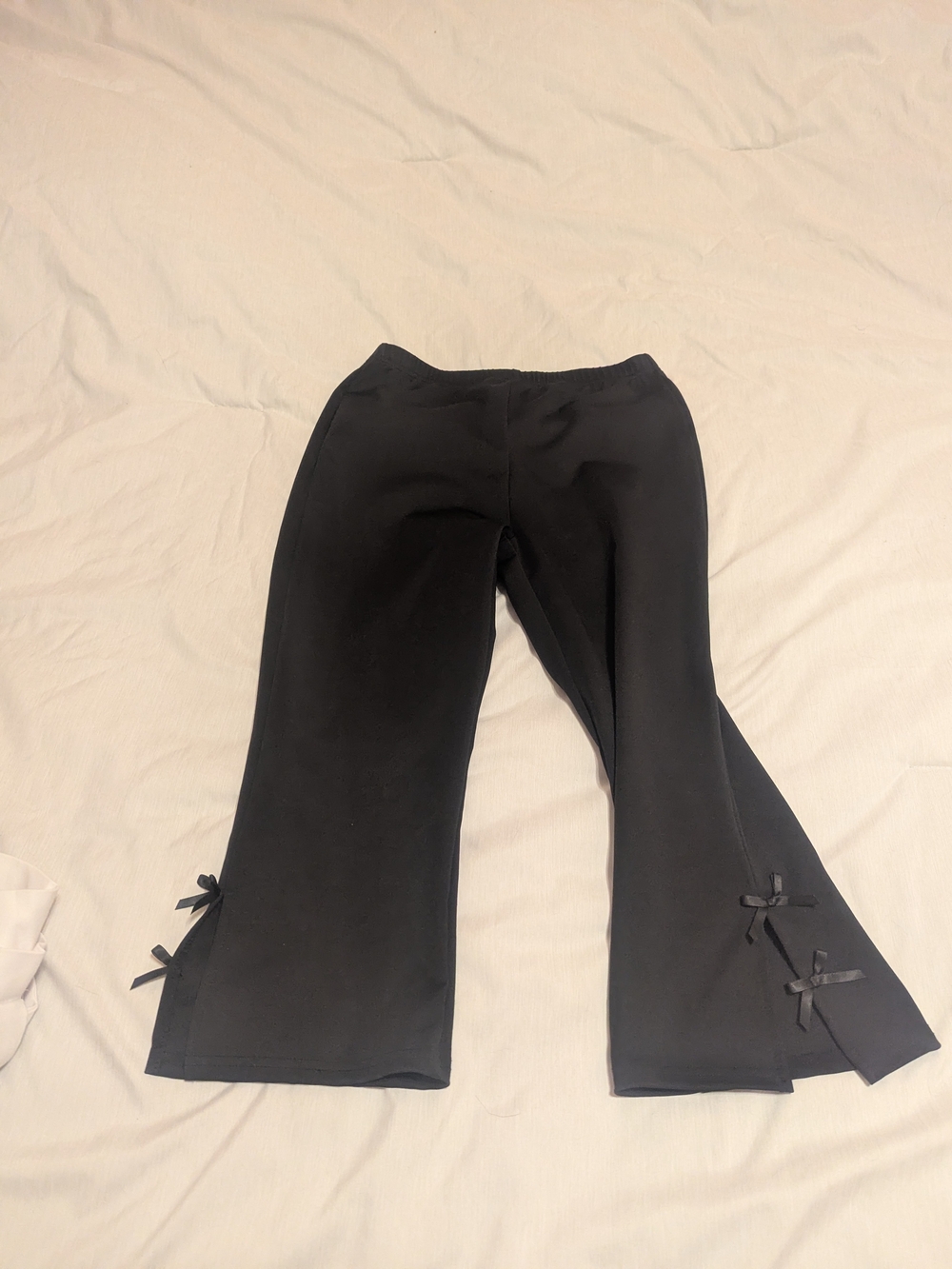 Girls Black Bow-Detail Flare Capri